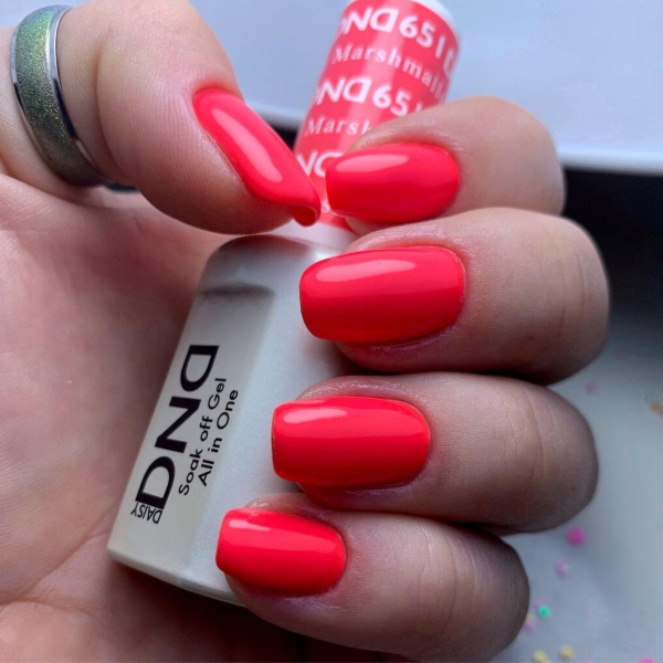 DND DC Gel & Lacquer Duo Punch Marshmallow #651