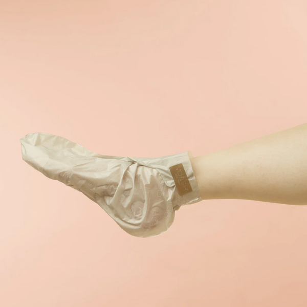 VOESH Collagen Socks. Collagen Treatment Mask For Heels & Feet. With Argan Oil + Florar Extracts. Nourish & Revitalize. Toe Tip Removable .Dermatologistic Tested.