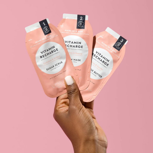 VOESH Mani In A Box Deluxe 3 StepVitamin Recharge with organic olive oil & vitamin C