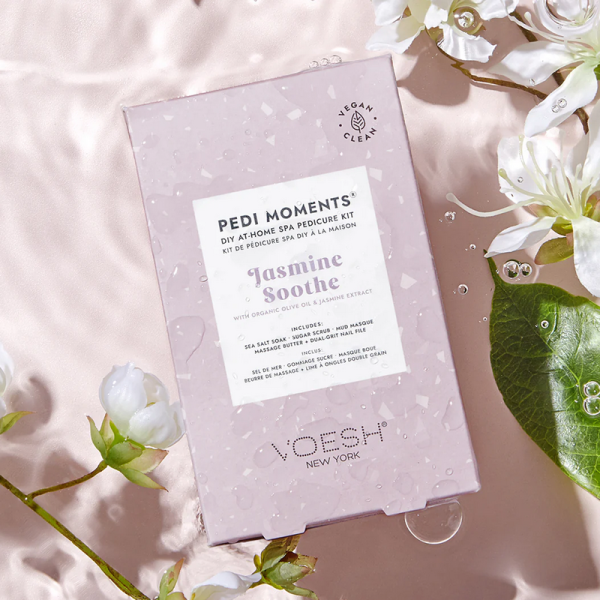 VOESH Pedi Moments Diy At Home SPA Pedicure . Jasmine Soothe With Organic Olive Oil & Jasmine Extract.