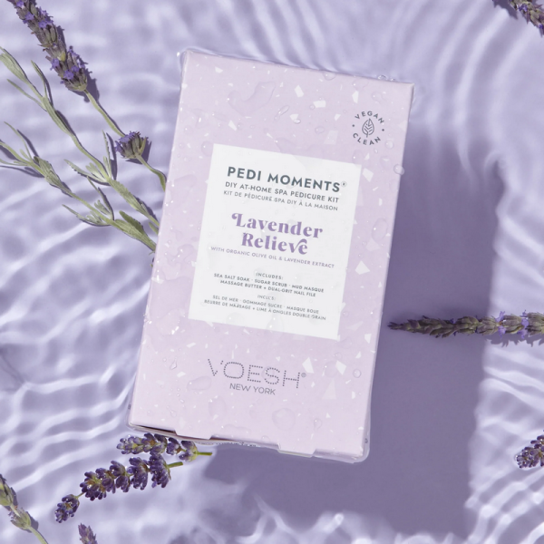 VOESH Pedi Moments Diy At Home SPA Pedicure Kit Lavender Relieve With Organic Olive Oil & Lavender Extract. Dermatologist Tested.